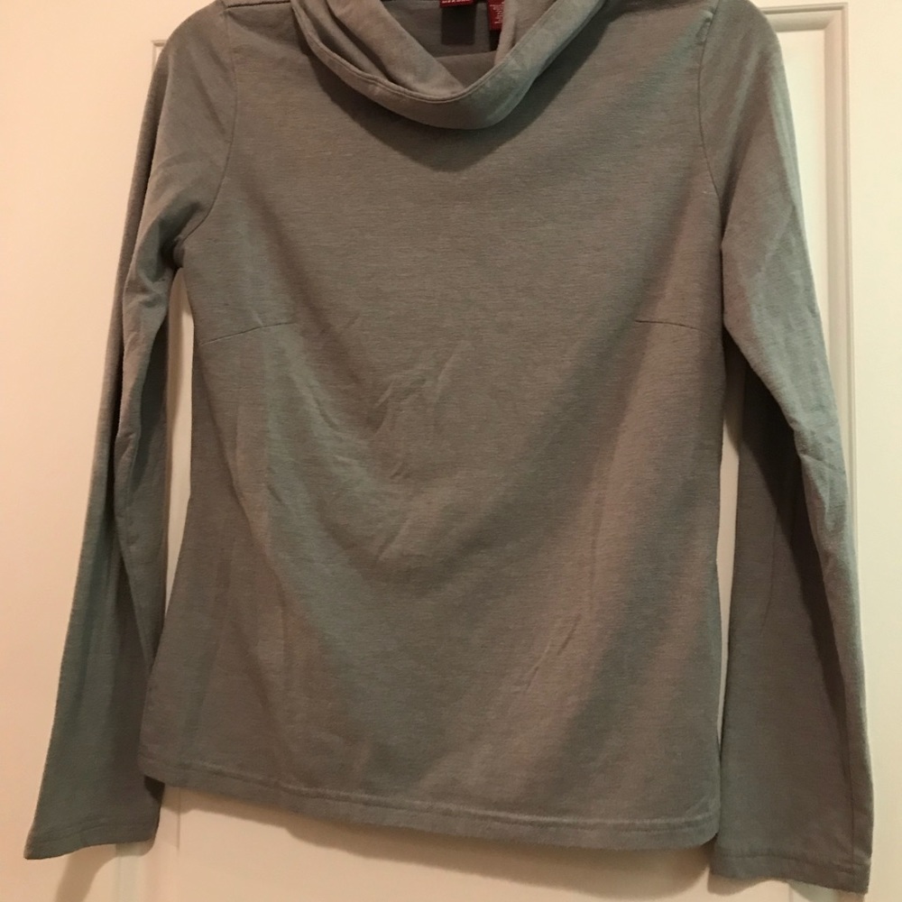 Gray turtleneck